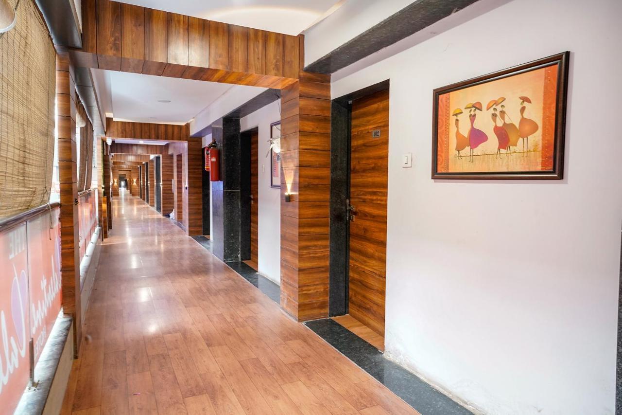 Fabhotel The Valentine - Udhna Road Surat Exterior foto