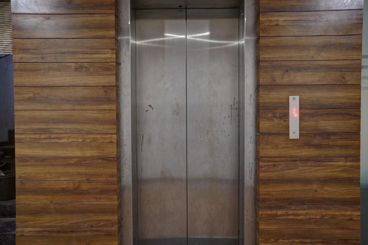 Fabhotel The Valentine - Udhna Road Surat Exterior foto